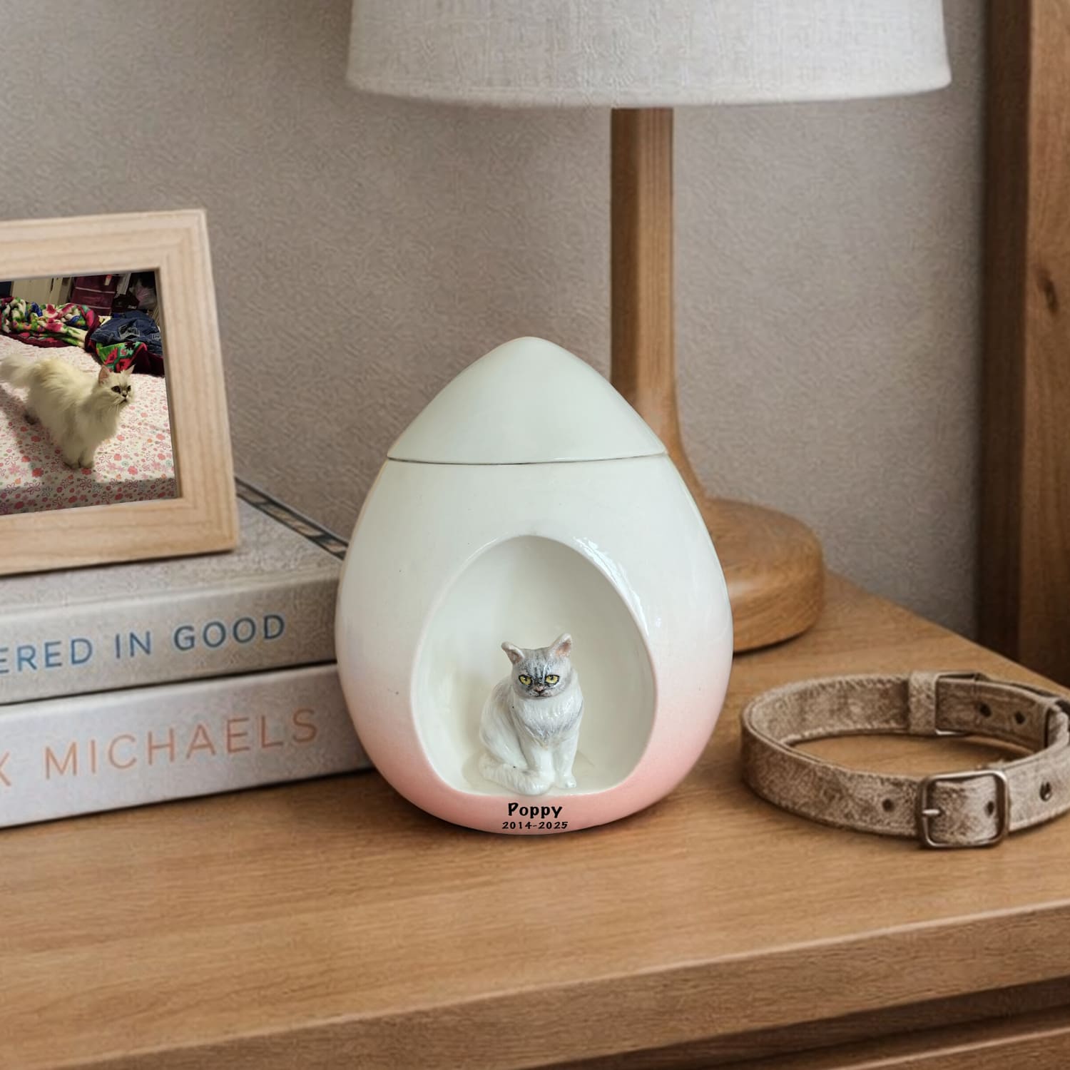 Teardrop Cat Urn – Custom Ceramic Cat Urn with Personalized Persian Cat Portrait, Pink Gradient, Bedside Memorial Display