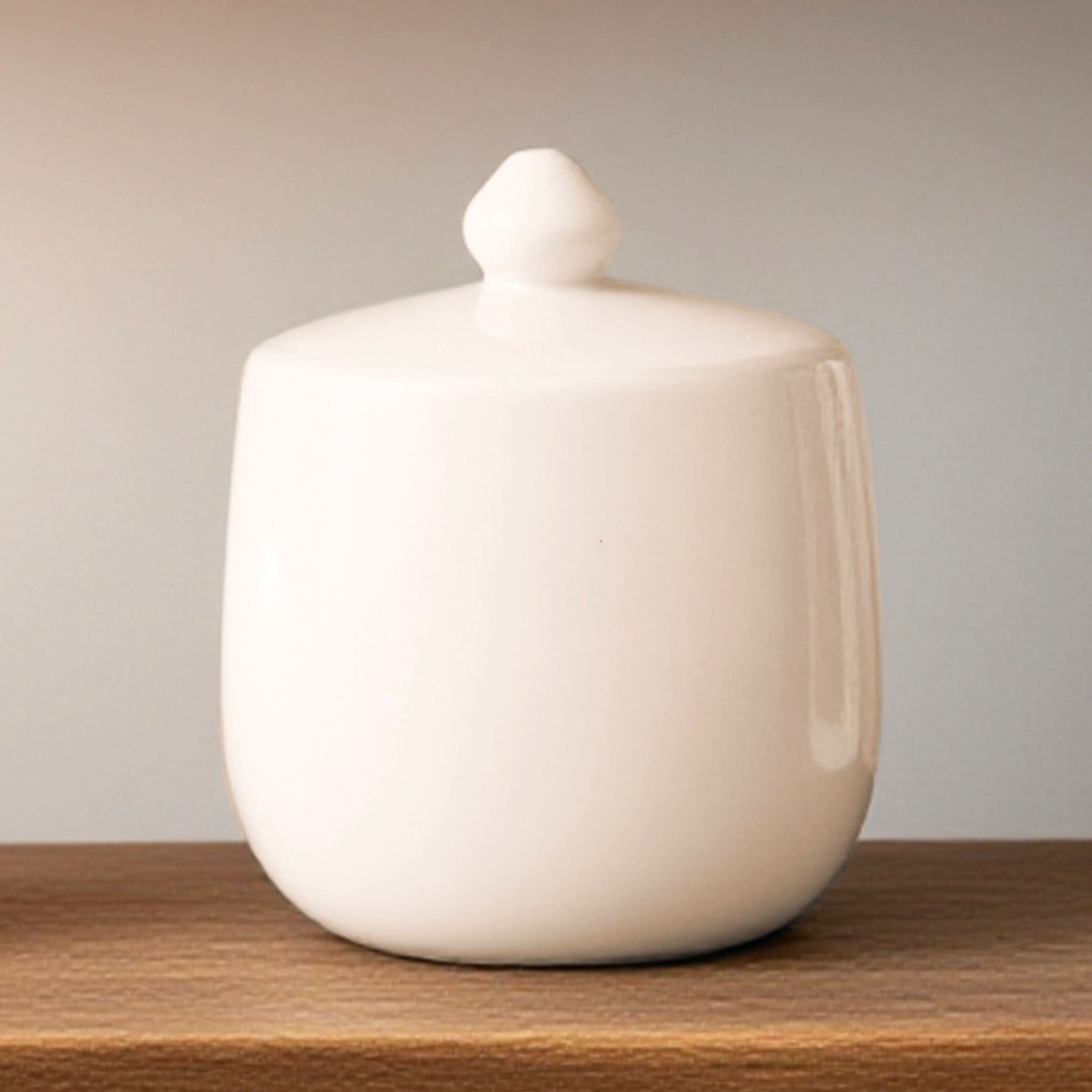 Tailored Siamese Cat Urn: Commemorate Your Dearest Siamese Cat